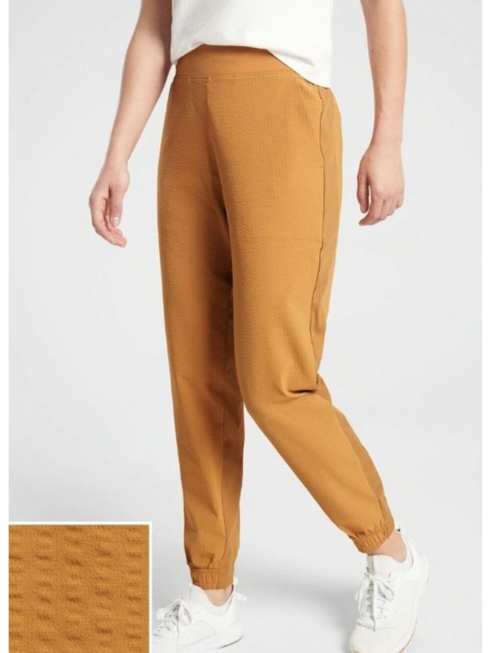 ATHLETA textured brooklyn jogger in tuscan gold size 0